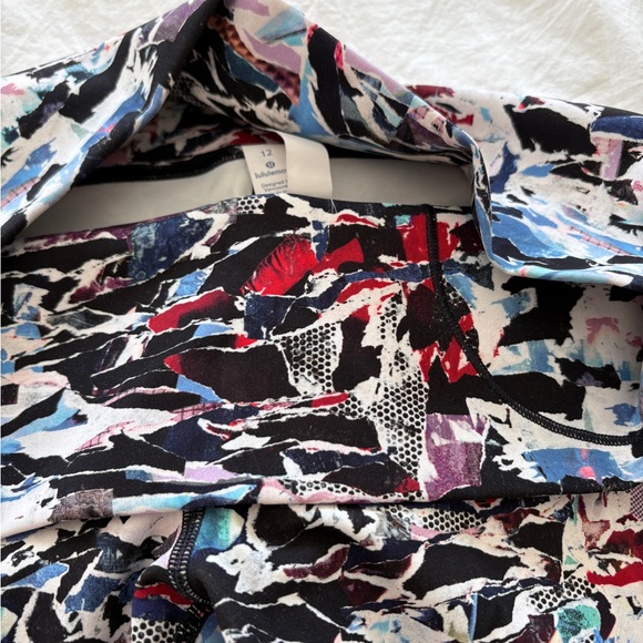 Lululemon Wunder Under High Ride Leggings - Picture 6 of 6